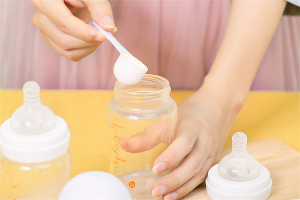 月嫂培训多少钱？学月嫂学费是多少？(图3)