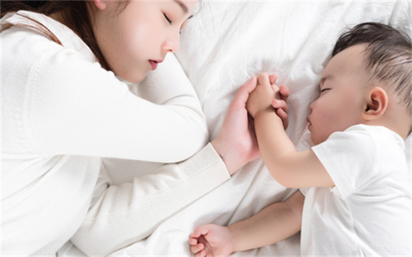 带小孩的保姆具体要做什么工作？(图3)
