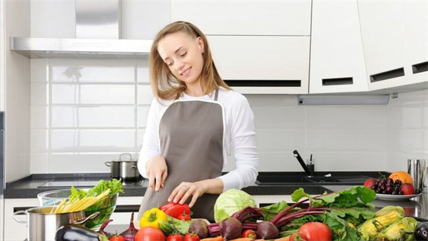 面试中雇主问阿姨做饭好不好吃，该如何回答呢？(图1)