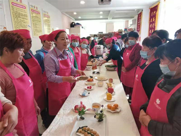 上海月嫂培训班哪家好?听听过来人怎么说!(图2) 上海月嫂培训班哪家好?听听过来人怎么说!(图2)