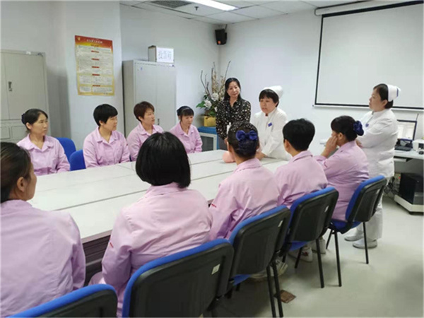 血泪教训!上海宝妈亲述某月嫂服务机构签约陷阱(图1) 血泪教训!上海宝妈亲述某月嫂服务机构签约陷阱(图1)