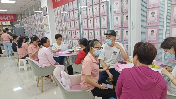 北京“小而美”月嫂工作室:小众机构能否逆袭大品牌?(图1) 北京“小而美”月嫂工作室:小众机构能否逆袭大品牌?(图1)