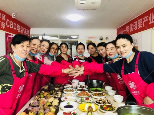 月嫂培训学校避坑：师资简历造假怎么识破(图1)